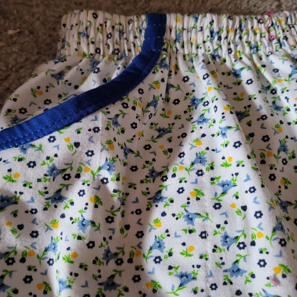 Summer Fashion Wear Girls 2 Piece Pajama Set Medium White Blue Floral Pockets - Picture 5 of 6